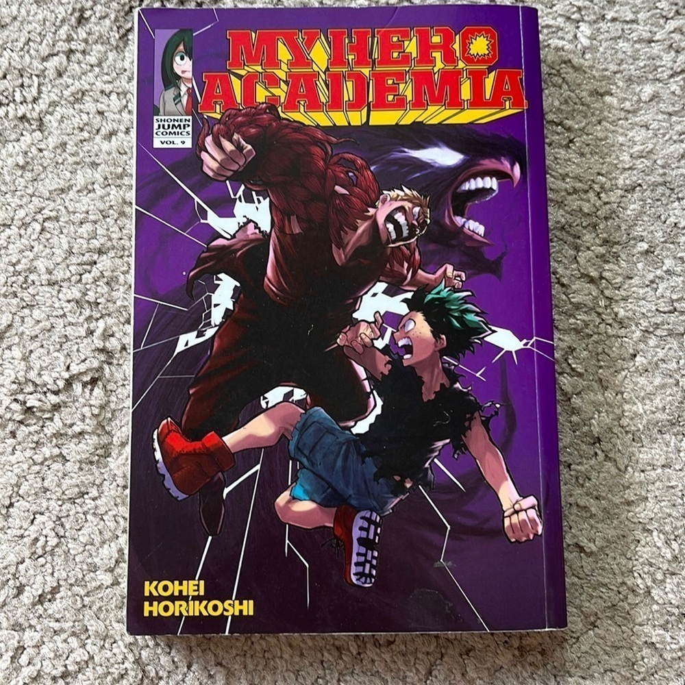 𝅺my Hero Academia VOL .9 manga